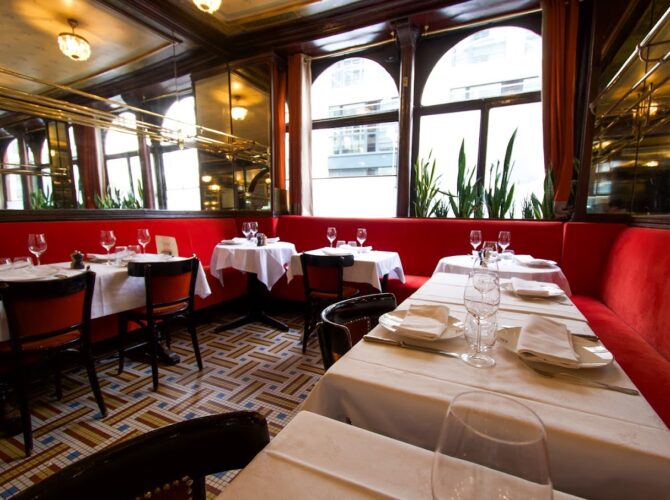 Restaurant Au Petit Riche à Paris, France