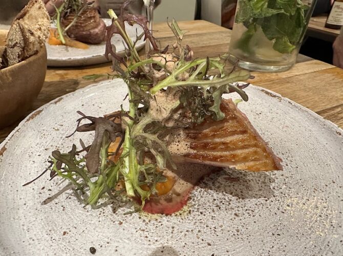 Restaurant Aux Plumes à Paris, France