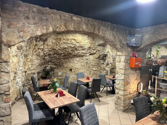 Restaurant AVAKEBEBHAUS à Luxembourg (Ville), Luxembourg