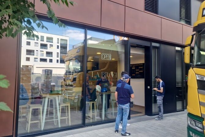 Restaurant La broche (BIG SHAW) à Esch-sur-Alzette, Luxembourg