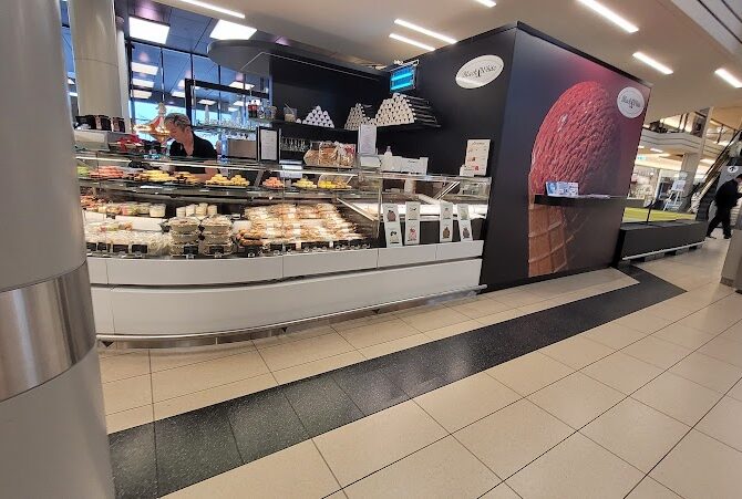 Restaurant Bistro Black & White à Bertrange, Luxembourg