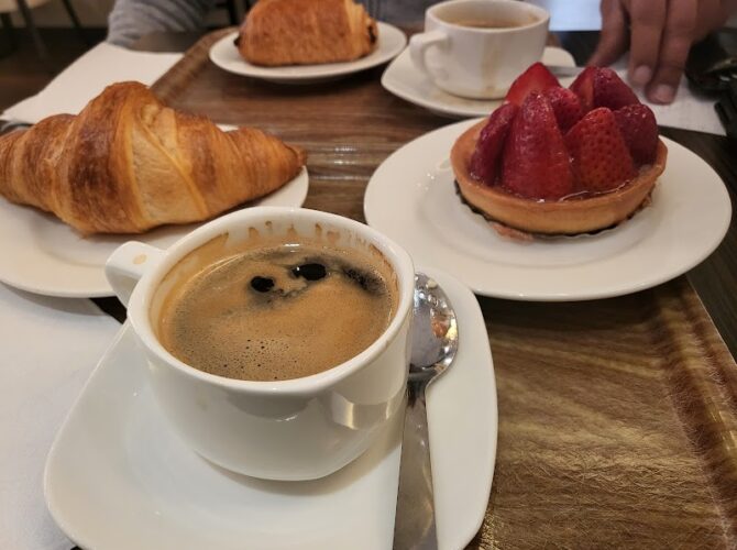 Restaurant Bistro Black & White à Bertrange, Luxembourg