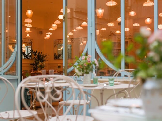 Bontemps Le Restaurant “Jardin secret” à Paris, France