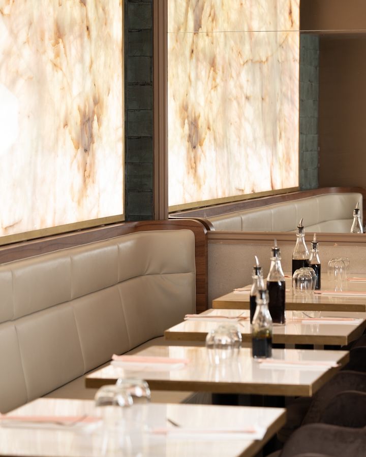 Restaurant Bozen Voltaire à Paris, France