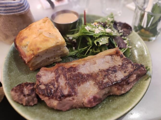 Restaurant Brasserie la Chouette à Paris, France