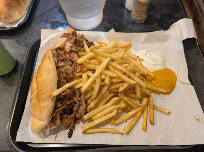 Restaurant Buffet Dost à Paris, France