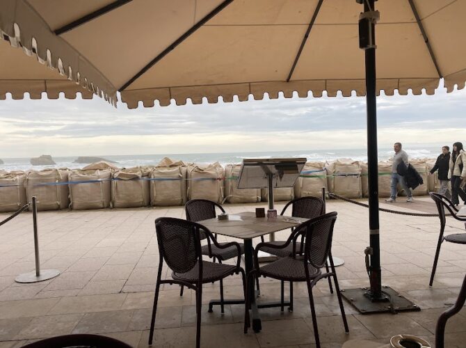 Restaurant Café de la Grande Plage à Biarritz, France