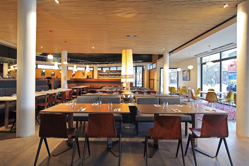 Restaurant Café de la Musique à Paris, France
