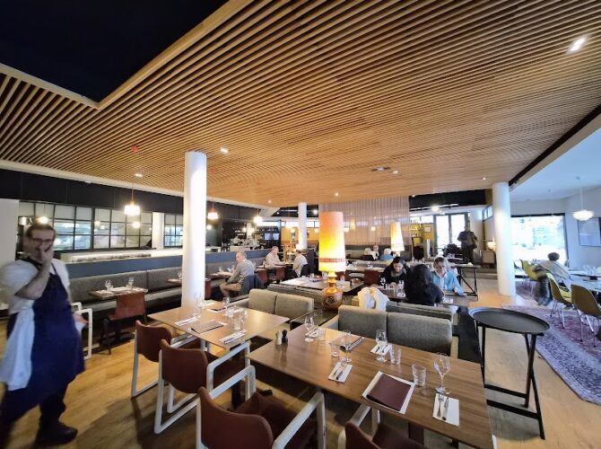 Restaurant Café de la Musique à Paris, France