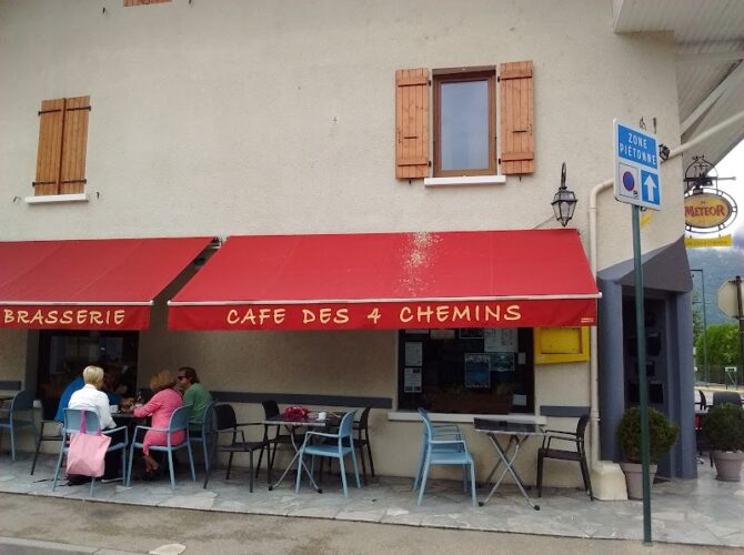 Restaurant Café des 4 Chemins à Doussard, France