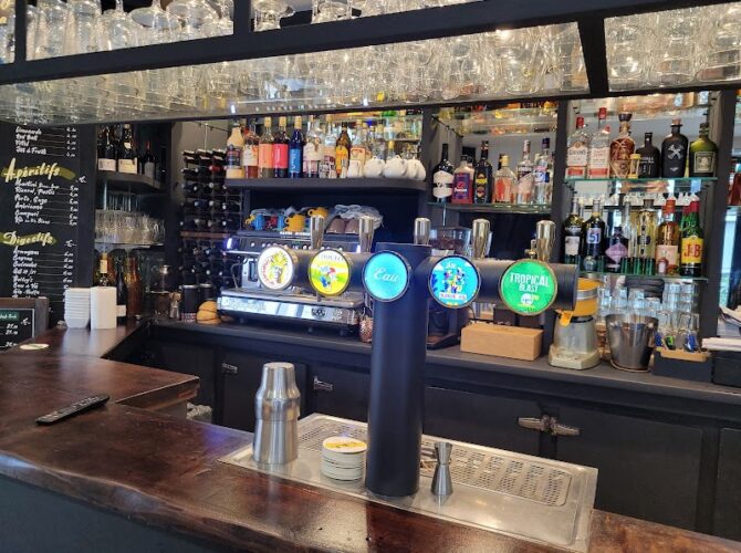 Restaurant Café Millésimes à Paris, France