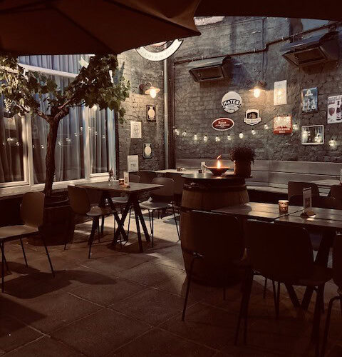 Restaurant Cafe Rose Red à Bruges, Belgique