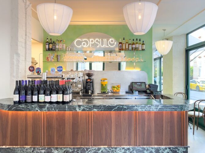Restaurant Capsule à Paris, France