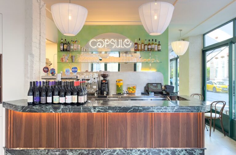 Restaurant Capsule à Paris, France — photo 1