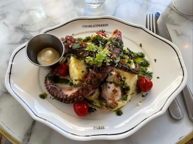 Restaurant CHARLETPERRIN à Paris, France