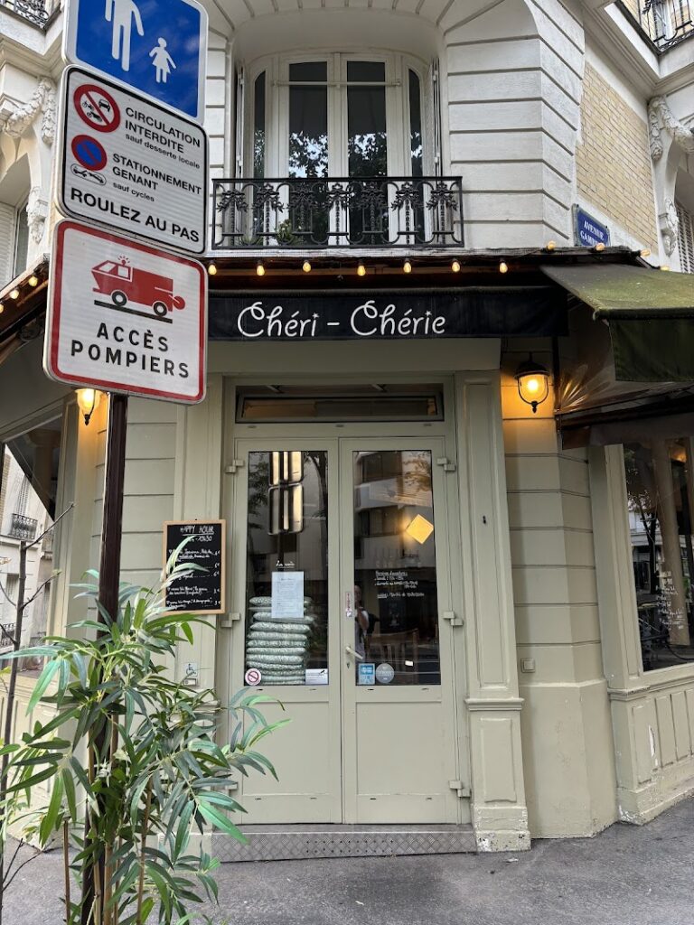 Restaurant Chéri-Chérie. à Paris, France