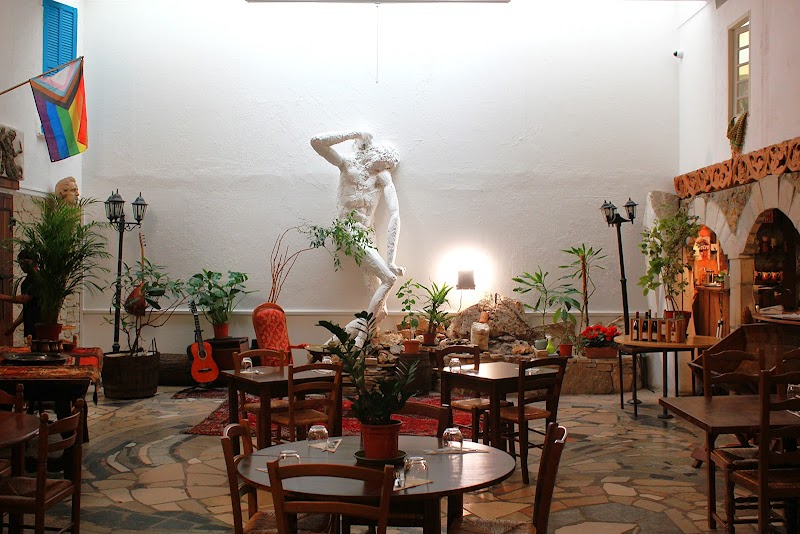 Restaurant Chez Funda – Le Village à Paris, France