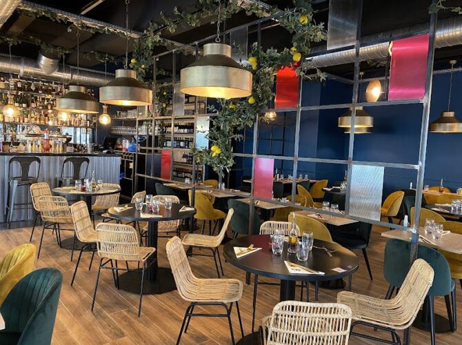 Restaurant Chez Gino Pizza Feu de Bois à Paris, France