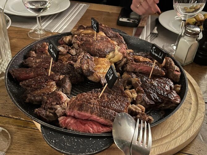 Restaurant Chez Trassoudaine à Paris, France