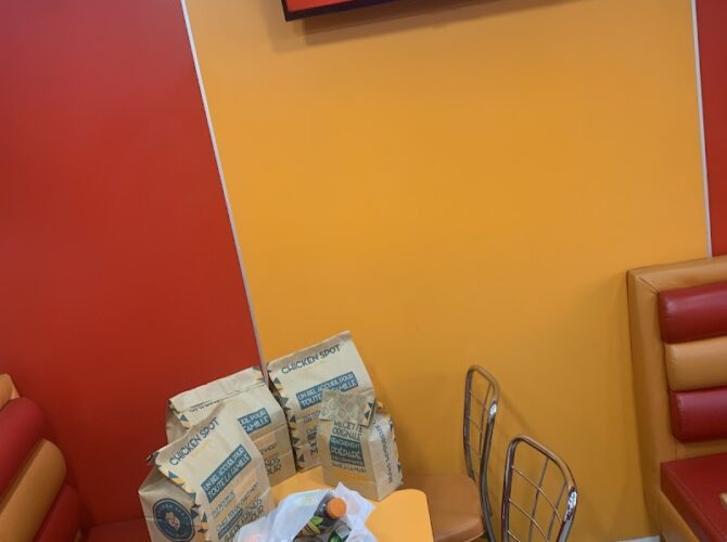 Restaurant Chicken Spot à Bagnolet, France