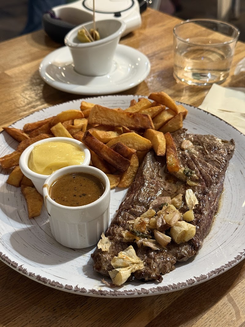Restaurant Comme à la campagne à Paris, France — photo 2