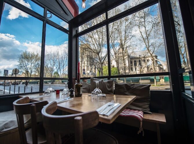 Restaurant Comme Chai Toi à Paris, France