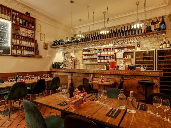 Restaurant Comme Chai Toi à Paris, France