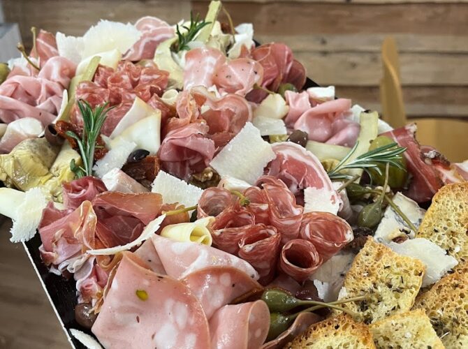 Restaurant Cosa Di Più à Castres, France