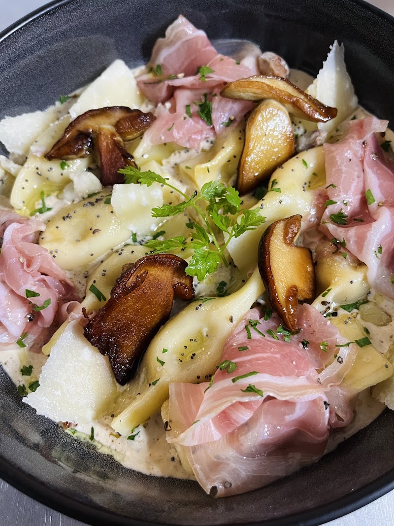 Restaurant Cosa Di Più à Castres, France — photo 3