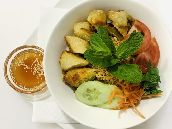 Restaurant Crispy Sushi & Wok Montereau à Montereau-Fault-Yonne, France