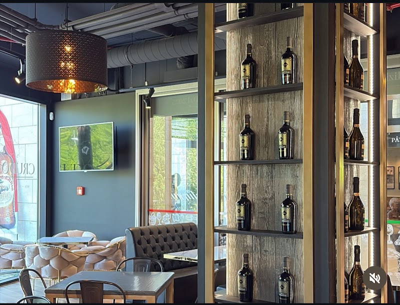 CRUDO e VINO — photo 2