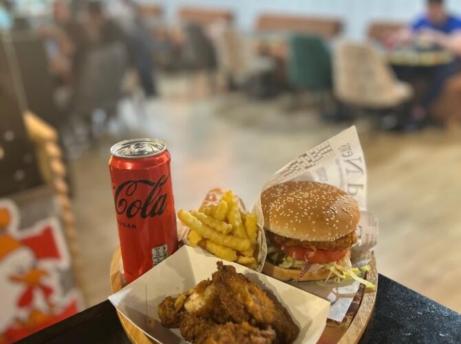 Restaurant CTR Chicken à Differdange, Luxembourg