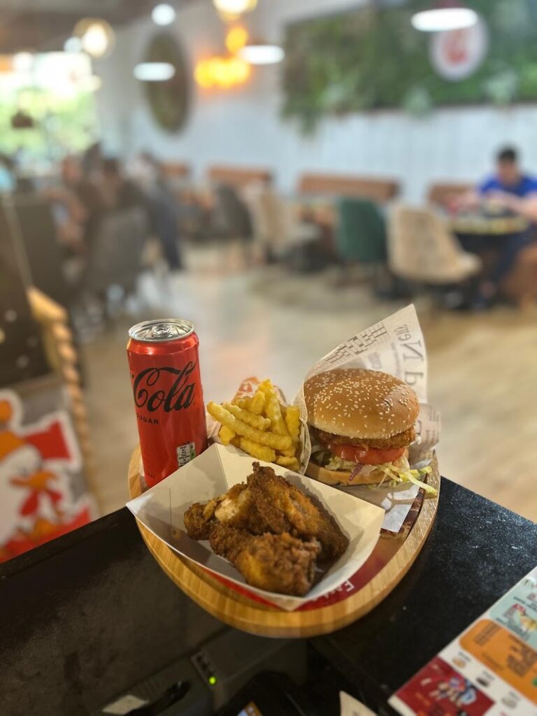 Restaurant CTR Chicken à Differdange, Luxembourg