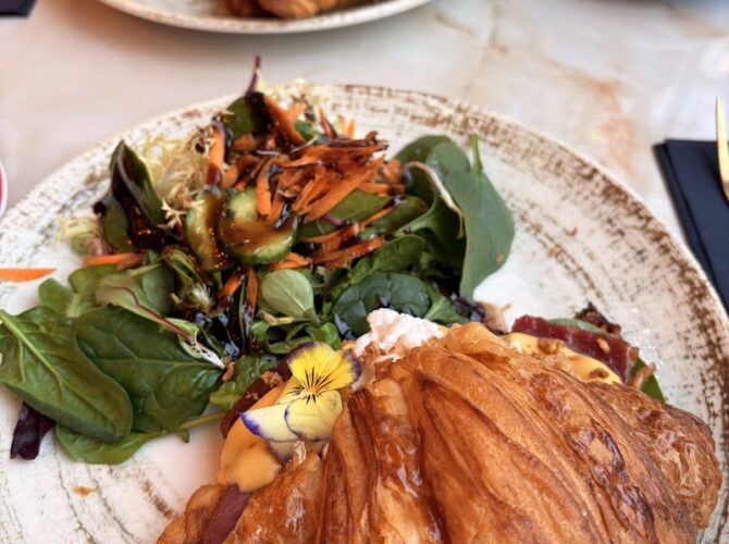 Restaurant Darling à Paris, France