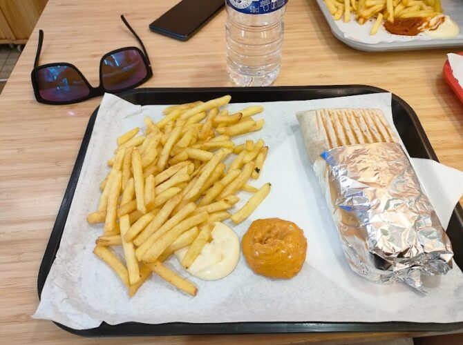 Restaurant Deniz Kebab à Toulouse, France