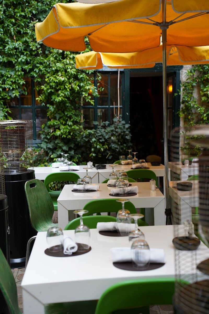 Restaurant Derrière à Paris, France