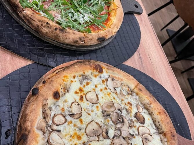 Restaurant Dolce Pizza à Paris, France