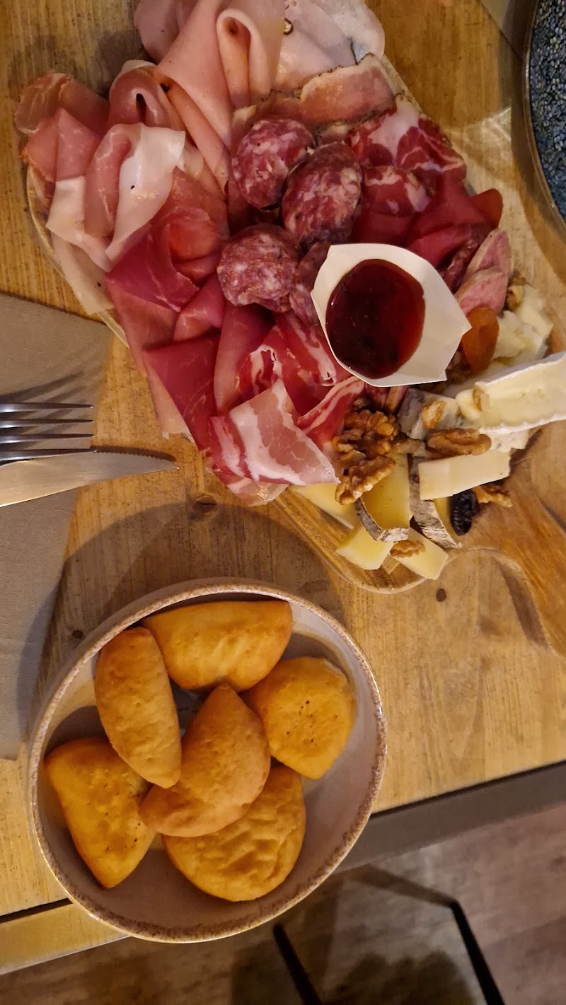 Restaurant DRUPI’S à Esch-sur-Alzette, Luxembourg — photo 3