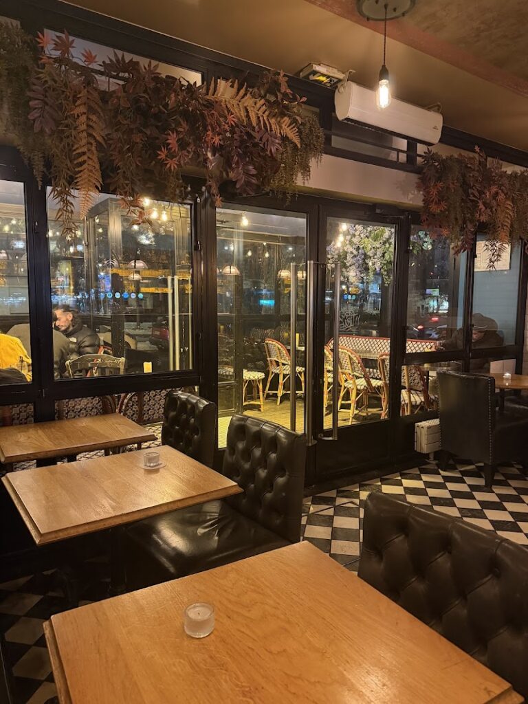 Restaurant Dudule à Paris, France — photo 1