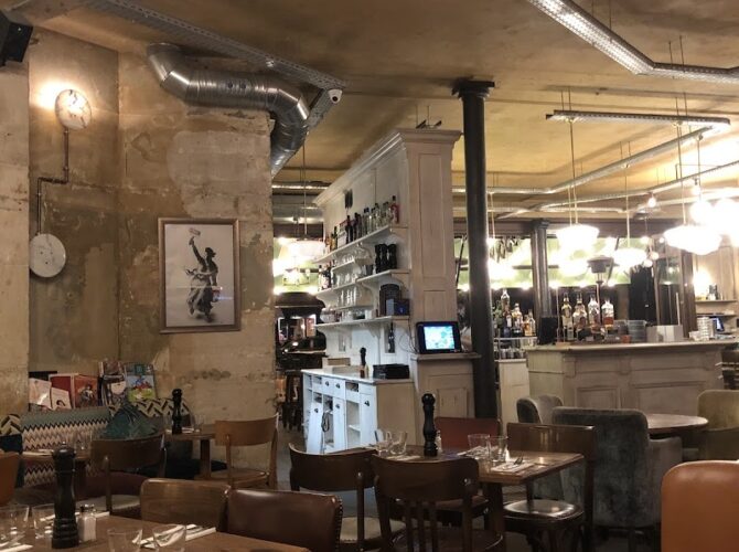 Restaurant Félix Café à Paris, France