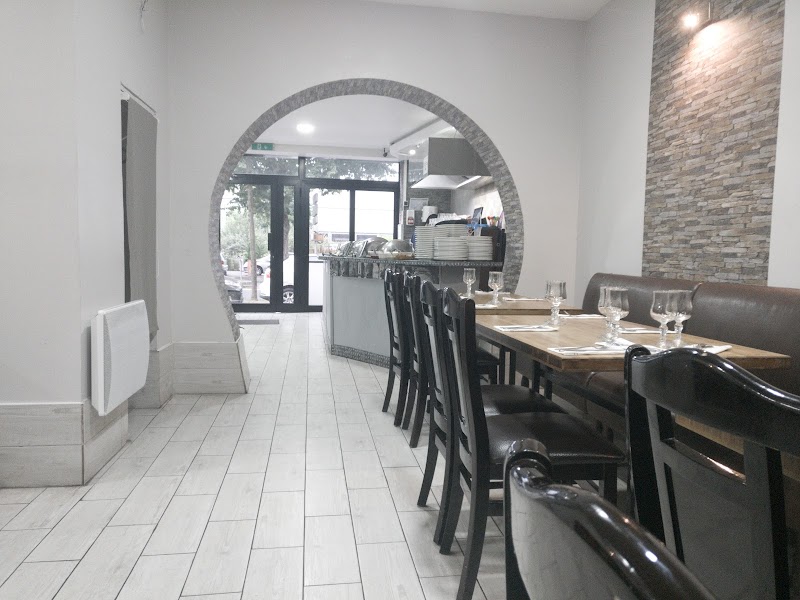 Restaurant Grill Point à La Courneuve, France