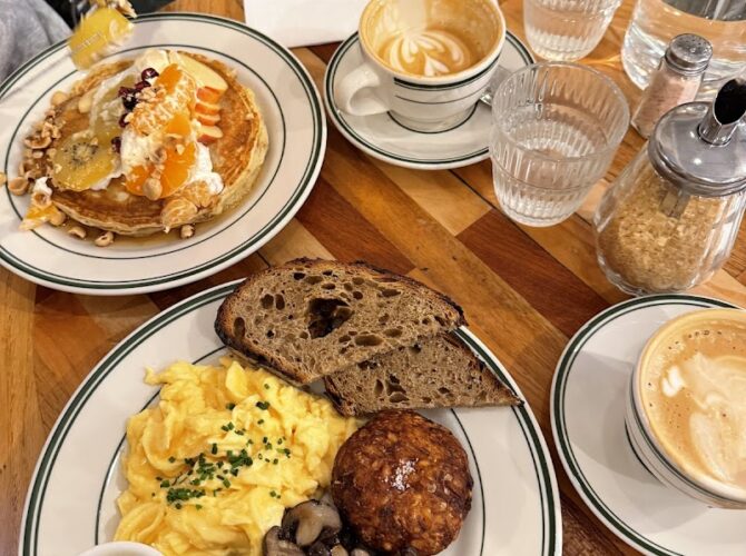 Restaurant Holybelly à Paris, France