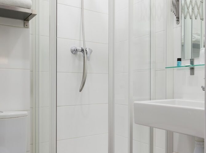 Restaurant Hôtel Acadie Les Ulis à Villebon-sur-Yvette, France