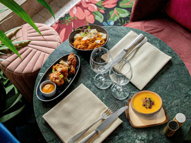 inavoué restaurant à Paris, France