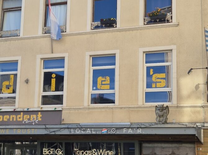 Restaurant Independent Café à Luxembourg (Ville), Luxembourg