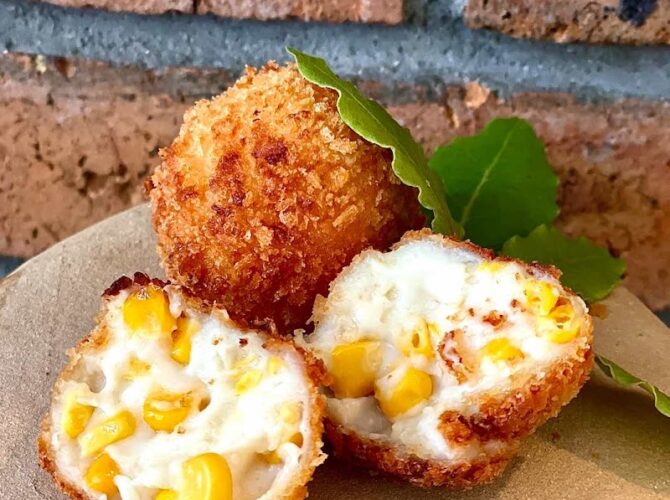 Restaurant INE à Paris, France