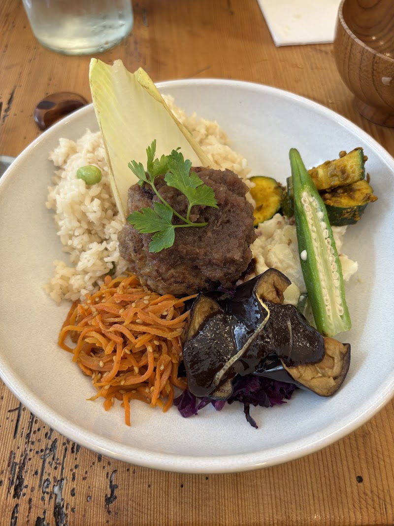 Restaurant INE à Paris, France — photo 3