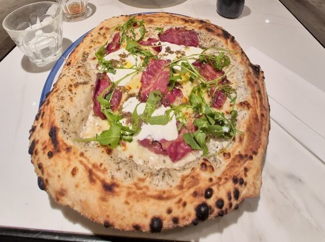 Restaurant IT – Italian Trattoria Paddock à Romainville, France