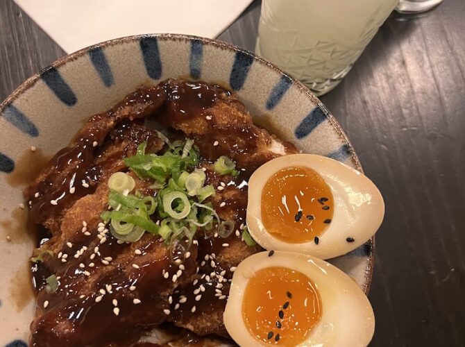 Restaurant Jinchan Shokudo à Paris, France