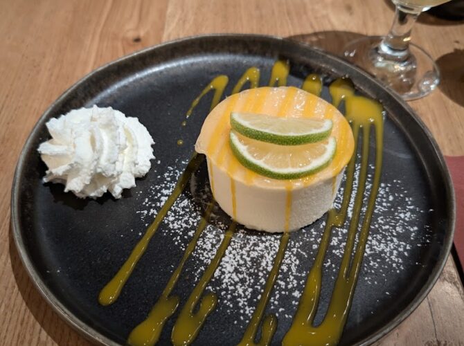 Restaurant Kāmen Kitchen Louise à Saint-Gilles, Belgique